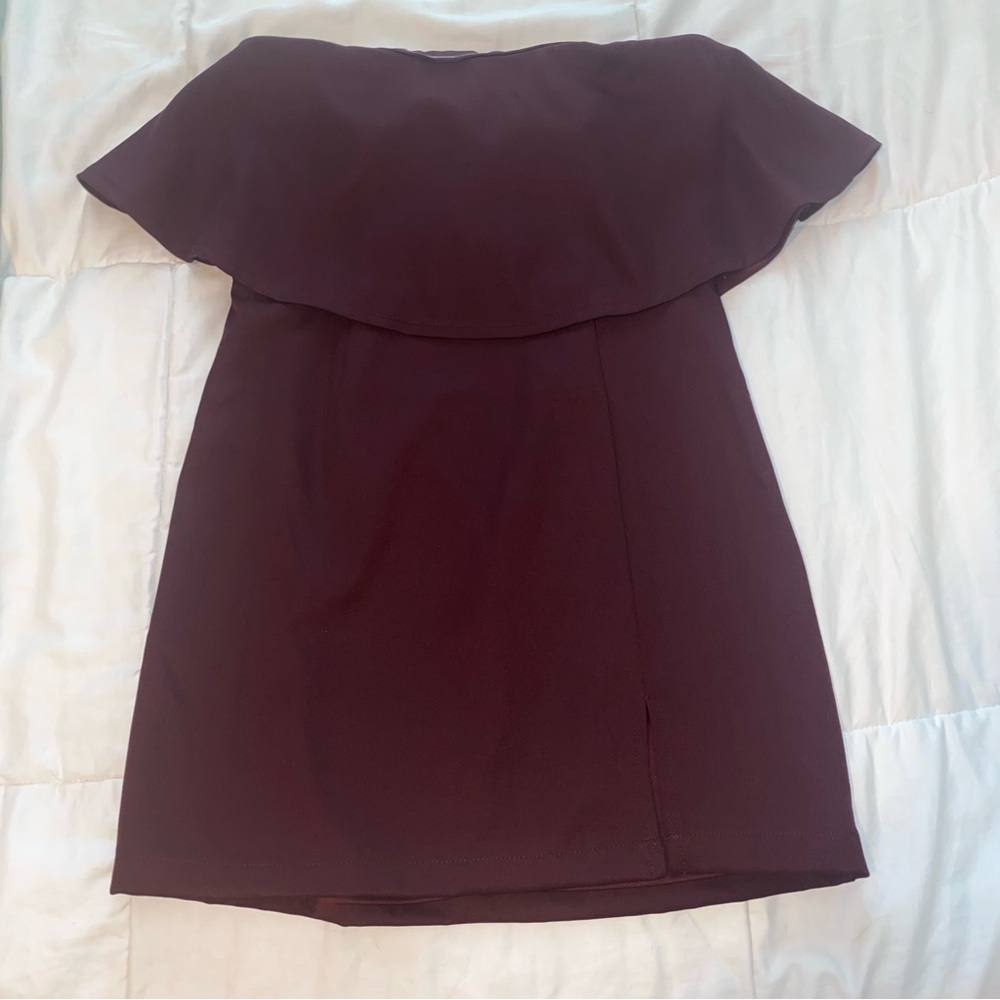 Lulus Kiani Burgundy Strapless
Bodycon Dress